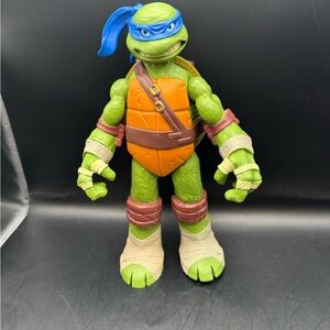 Viacom 2012 Playmates Teenage Mutant Ninja Turtles 10” Leonardo Action Figure